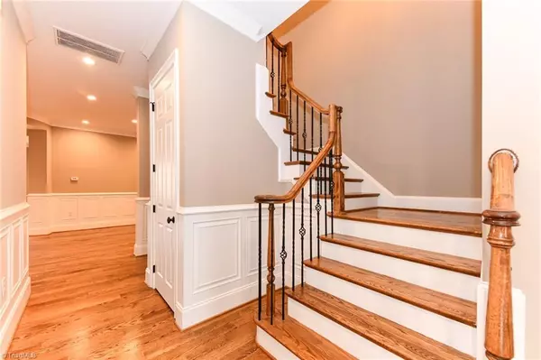 Greensboro, NC 27455,38 Midland Park LN