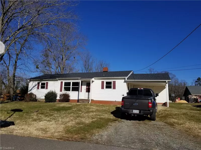 303 E Marion ST, Pilot Mountain, NC 27041