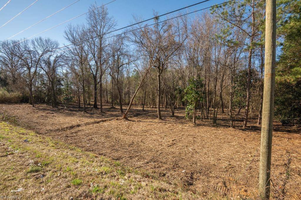Dunn, NC 28334,4258 US Highway 301