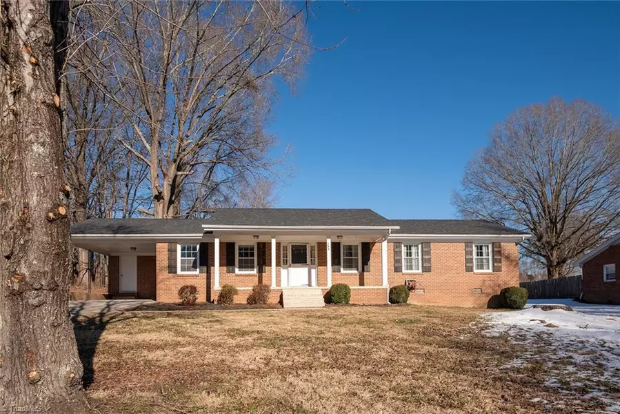 293 Brightwood RD, Eden, NC 27288