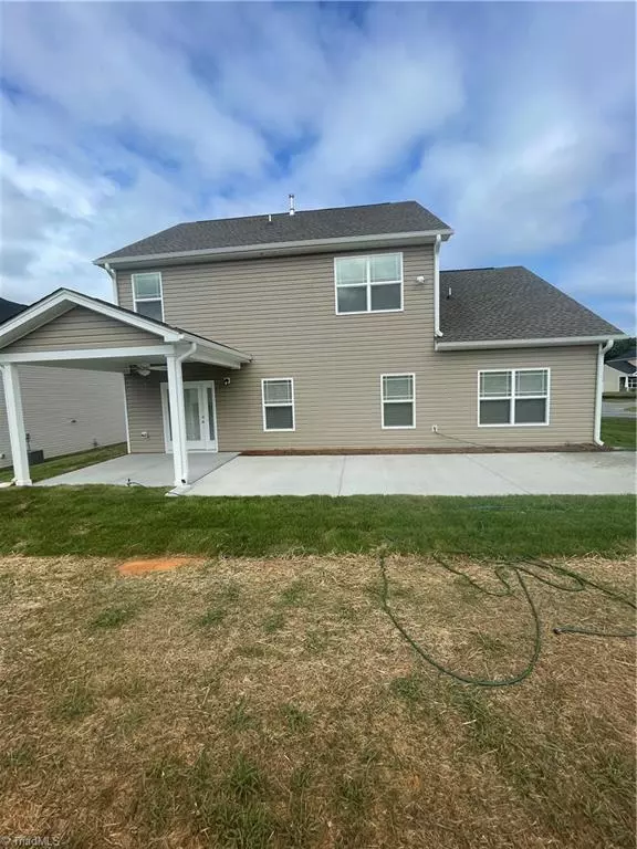 Lexington, NC 27295,221 Kyndall Run DR #54
