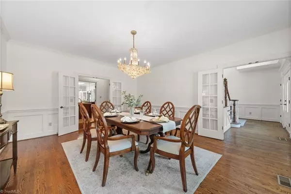 Winston-salem, NC 27104,2515 Country Club RD