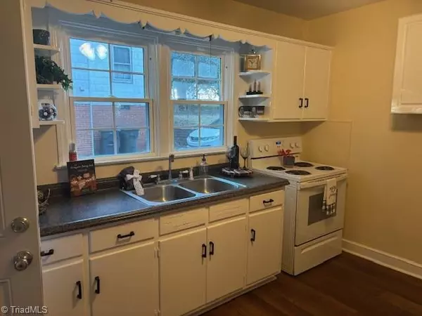 Greensboro, NC 27408,2001 Colonial AVE