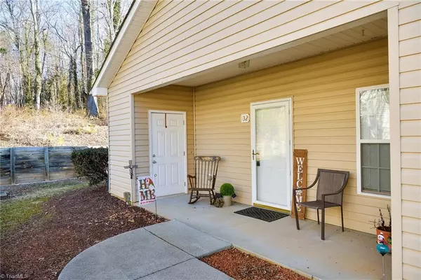 Mocksville, NC 27028,132 W Brick Walk CT