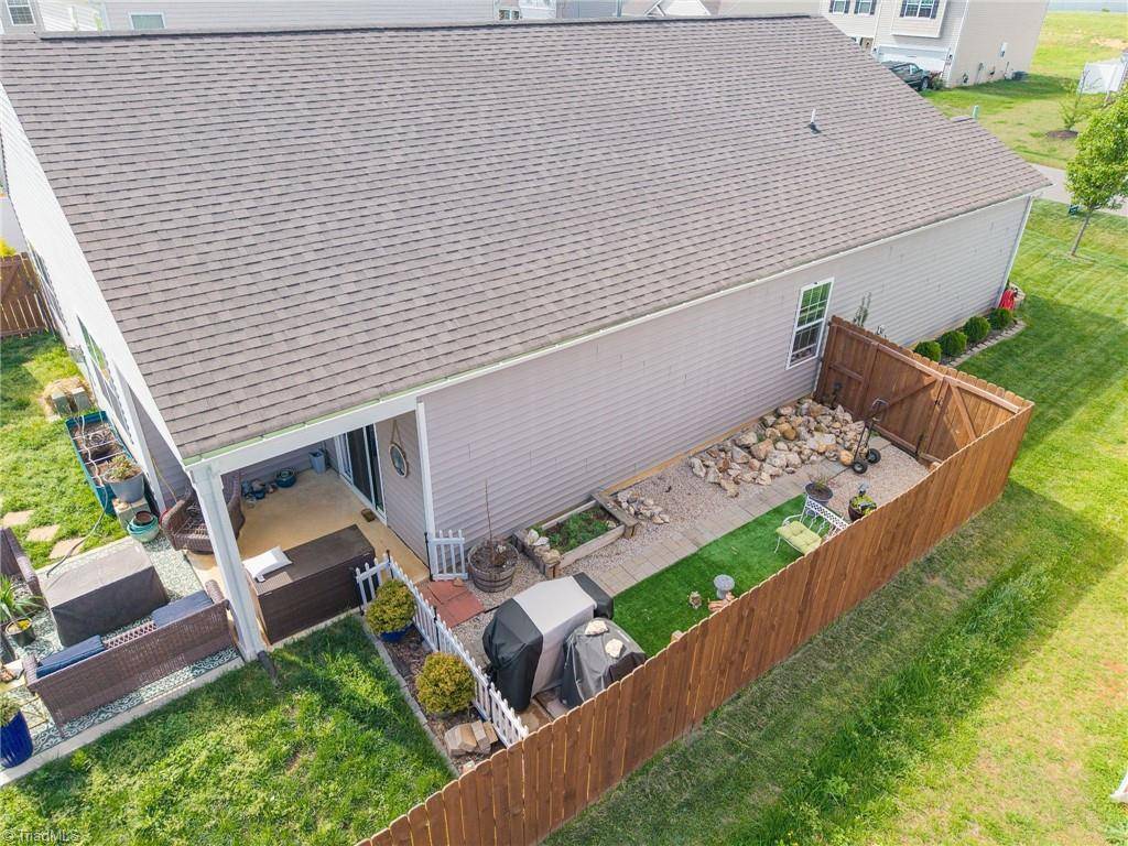 Trinity, NC 27370,6919 Quarter Horse DR