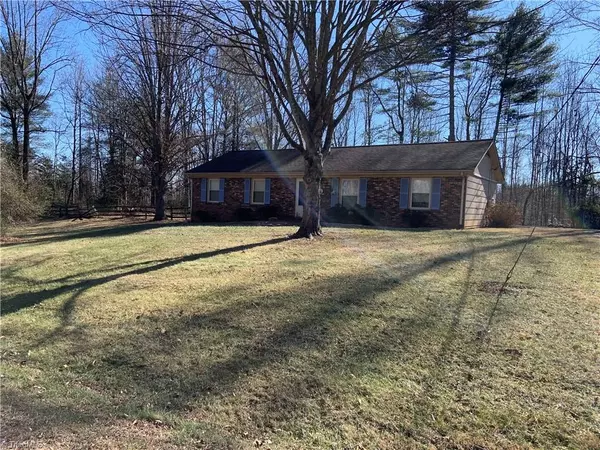 556 Smith Ridgecrest RD, North Wilkesboro, NC 28659