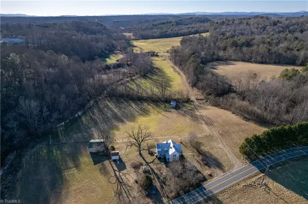 Roaring River, NC 28669,663 Ruritan RD