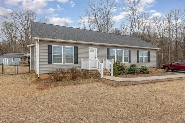 Boonville, NC 27011,1153 Carson James DR