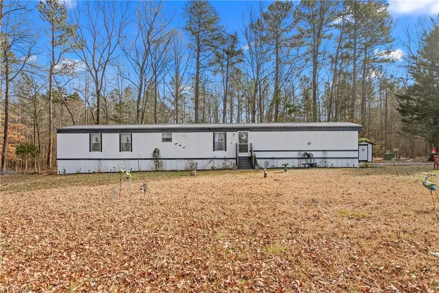 3402 Nc Highway 62, Liberty, NC 27298