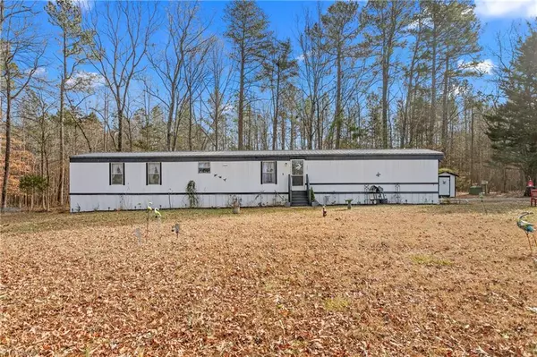 3402 Nc Highway 62, Liberty, NC 27298