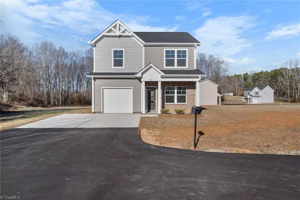 Lexington, NC 27292,208 Finch DR