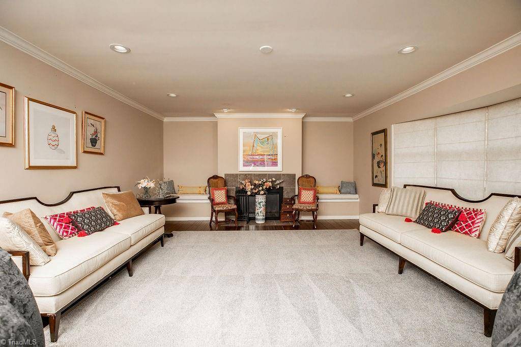 High Point, NC 27262,1603 Laurel LN