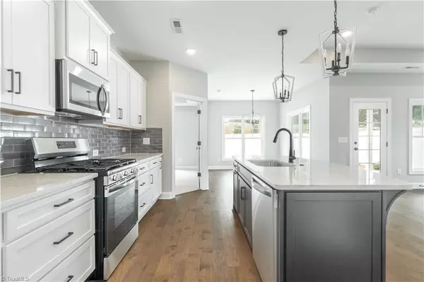 Clemmons, NC 27012,4210 Quartersaw LN