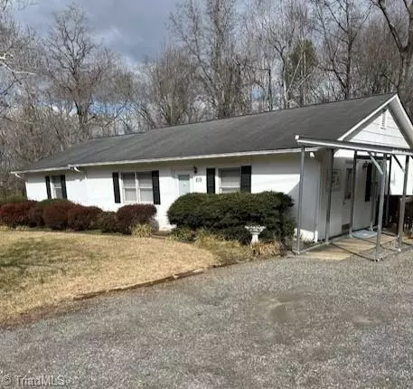 Mocksville, NC 27028,819 Dulin RD