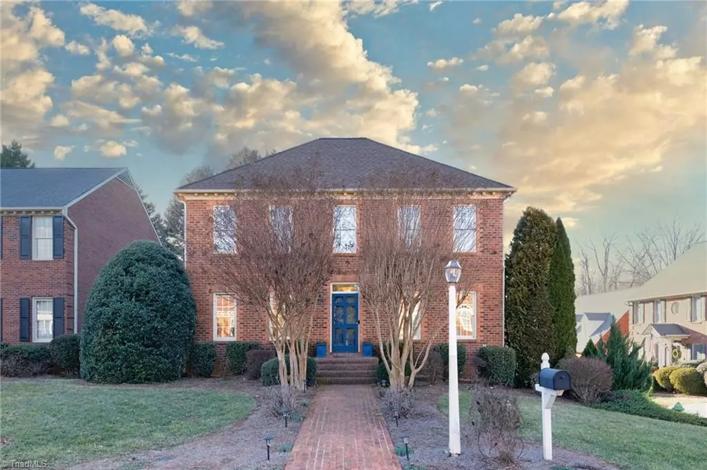 Winston-salem, NC 27104,612 Rittenhouse CT