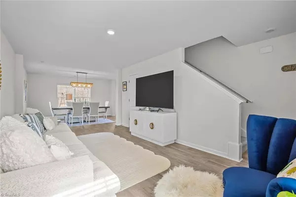 King, NC 27021,120 Nova LN