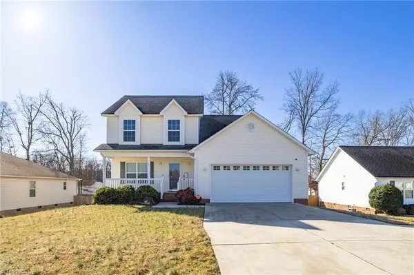 7 Trotters RUN, Thomasville, NC 27360