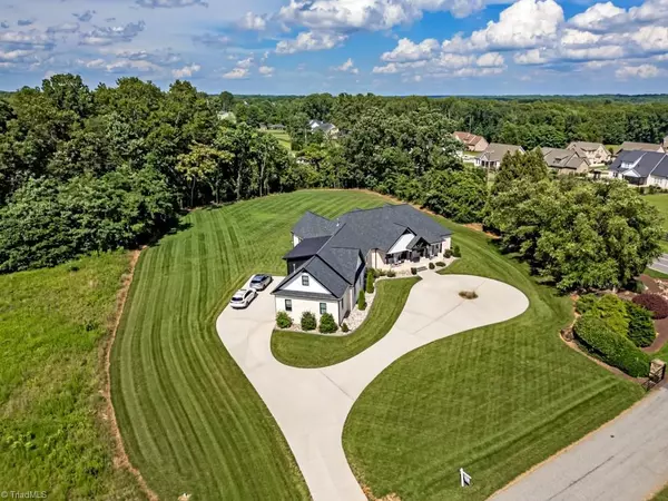 Oak Ridge, NC 27310,7300 Hidden View DR