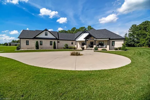 Oak Ridge, NC 27310,7300 Hidden View DR