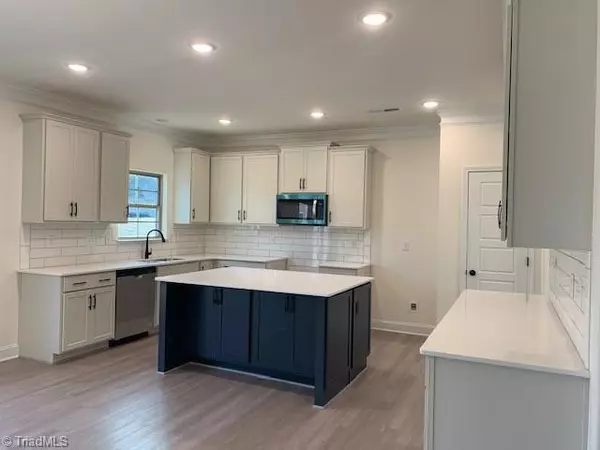 Trinity, NC 27370,209 Royal Pines DR #123