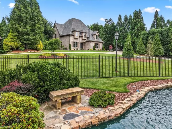 Winston-salem, NC 27106,4009 Rolling Knoll CV