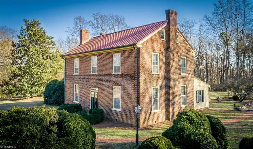 Mocksville, NC 27028,290 E Maple AVE