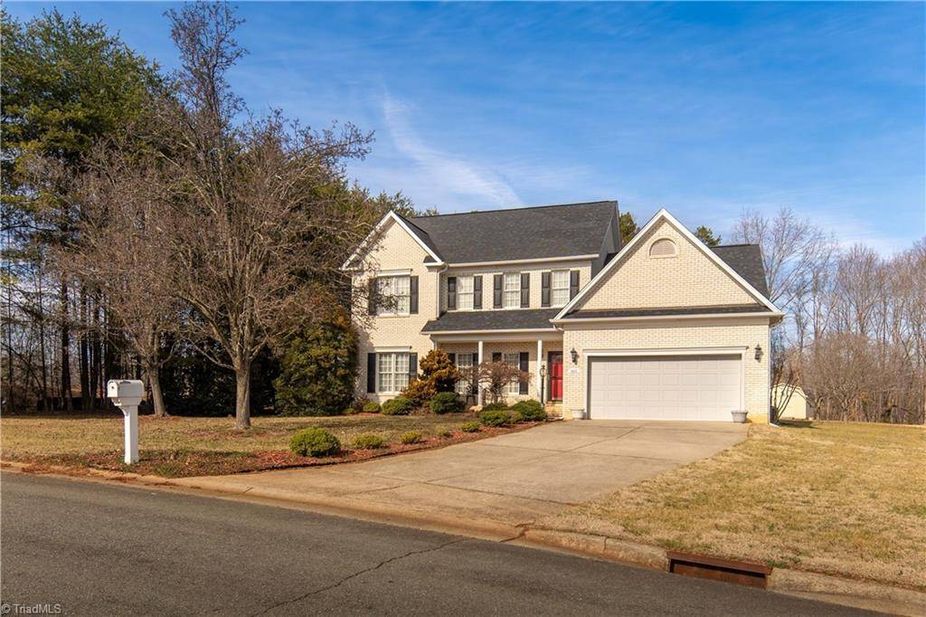 King, NC 27021,105 Prestwick CT