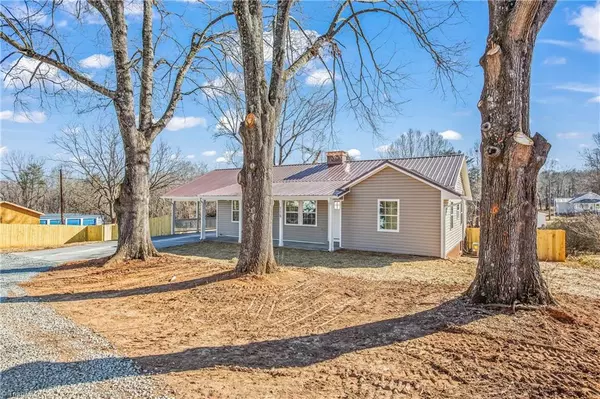 King, NC 27021,116 Knight ST