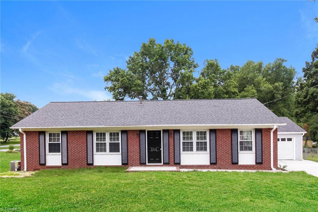5721 Friendswood DR, Greensboro, NC 27409