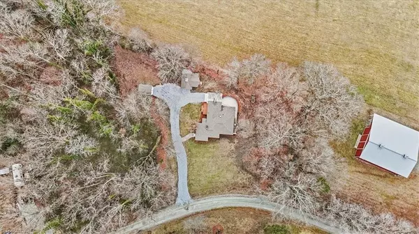 Pleasant Garden, NC 27313,520 Holyoke RD