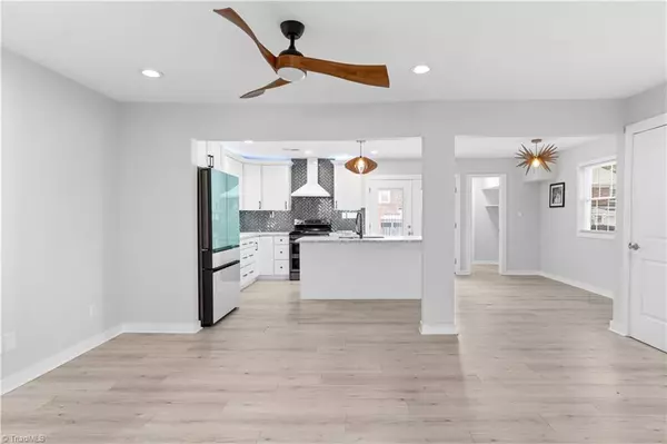 Winston-salem, NC 27103,2906 Saint Marks RD #A