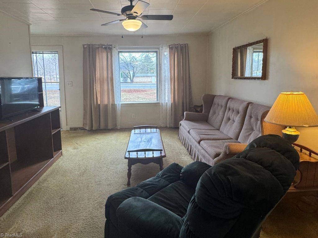 Mayodan, NC 27027,204 Ayersville RD
