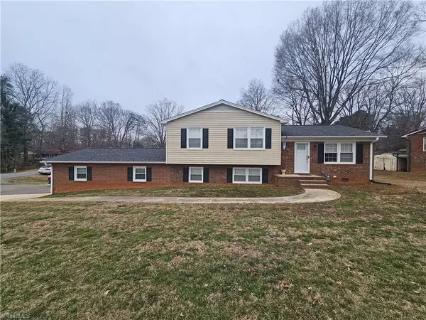 600 Hopkins RD, Kernersville, NC 27284