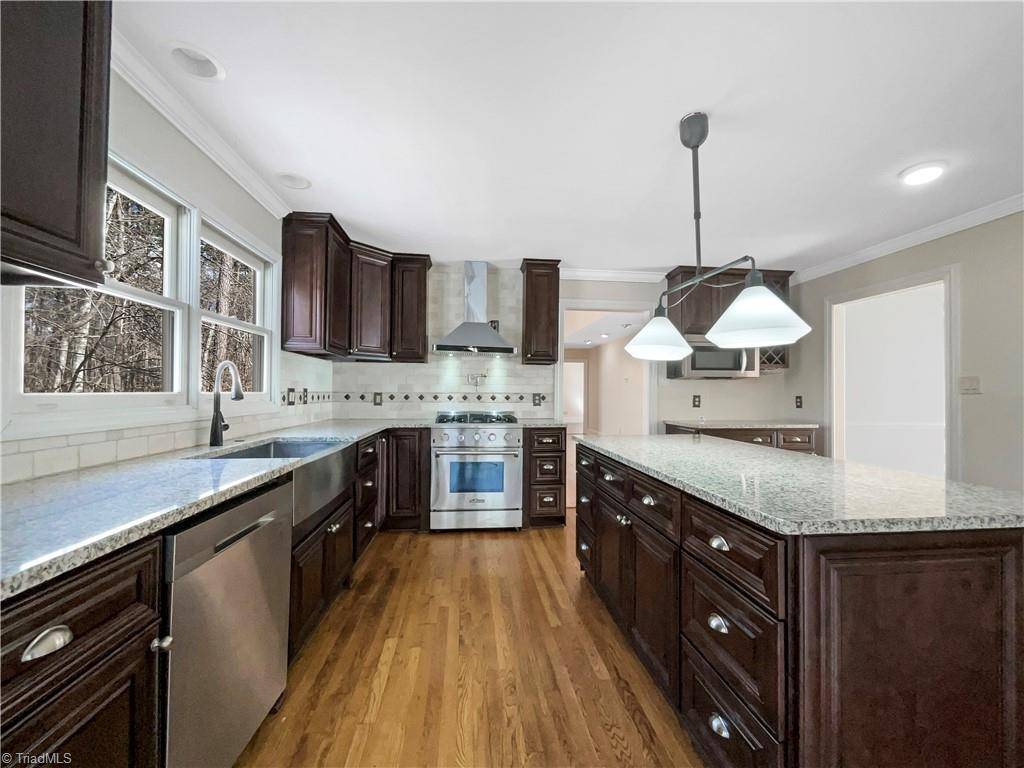 Summerfield, NC 27358,4306 Hepatica CT
