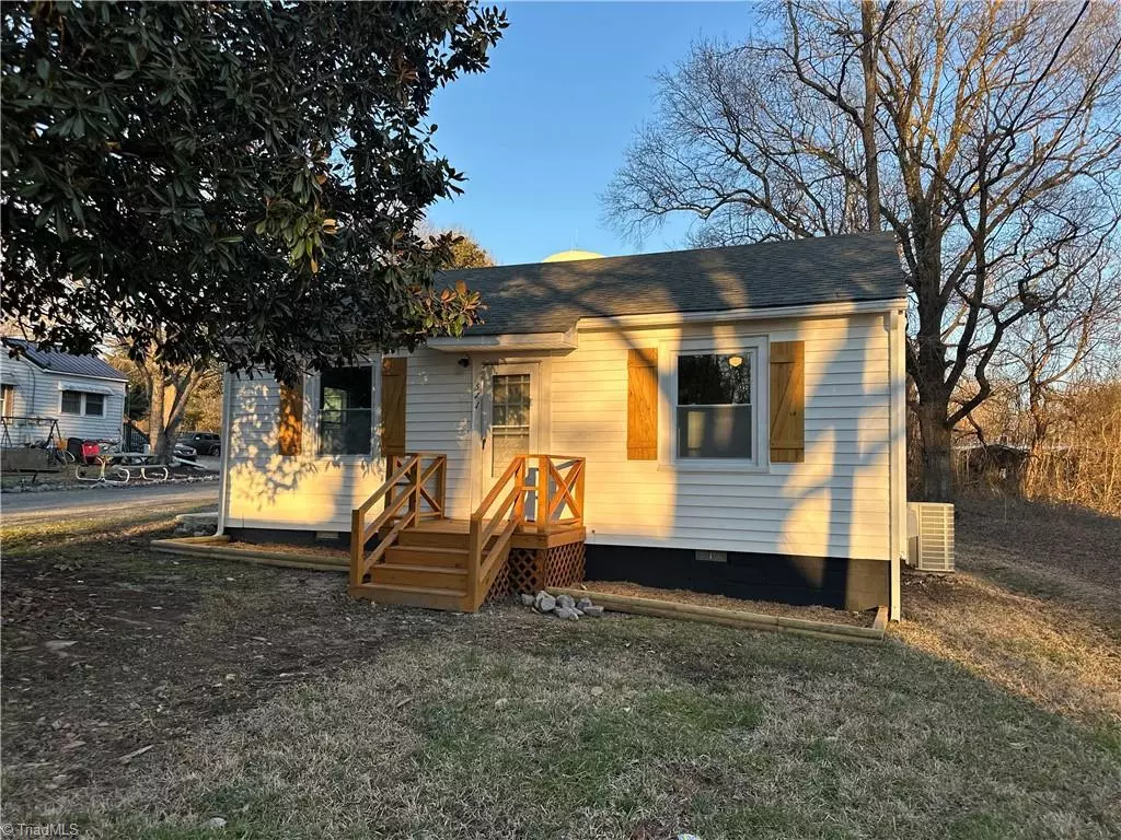 Thomasville, NC 27360,511 Tremont ST