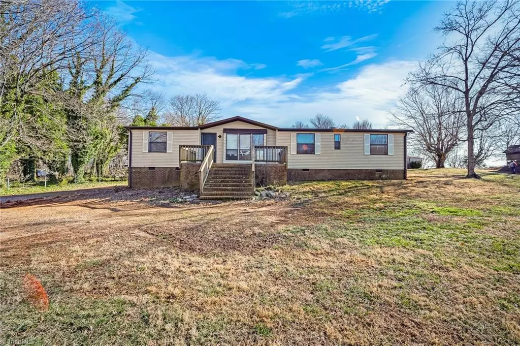 Mocksville, NC 27028,4032 US Highway 158