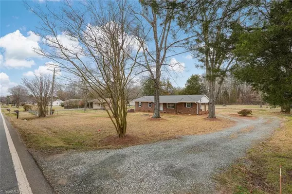 5260 S NC Highway 49, Burlington, NC 27215