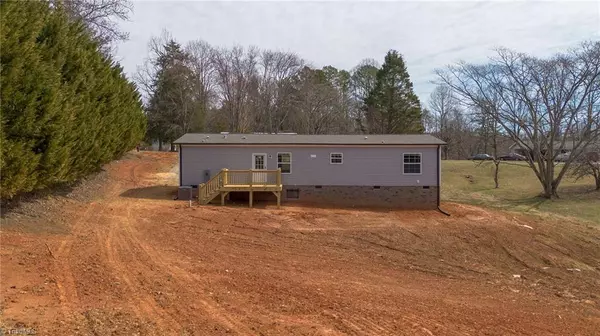 Hays, NC 28635,526 Dav RD