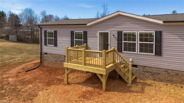 Hays, NC 28635,526 Dav RD