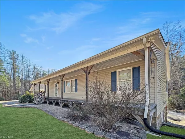 North Wilkesboro, NC 28659,455 Spring DR