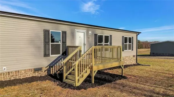 Hiddenite, NC 28636,501 Mt Wesley Church RD