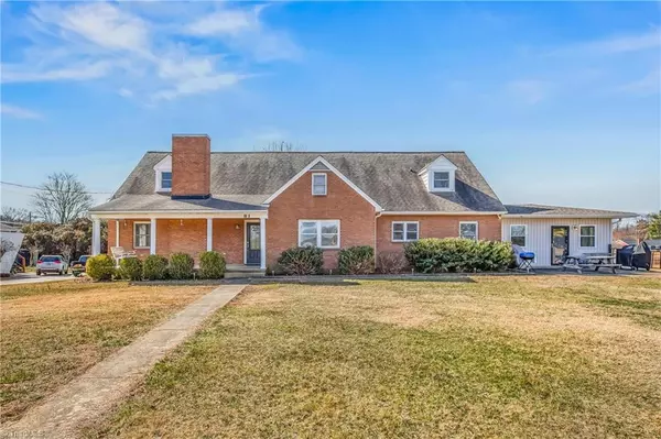 Walkertown, NC 27051,3570 Annie LN