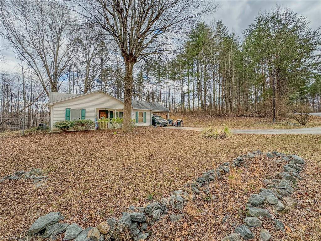 Walkertown, NC 27051,5761 Davis RD