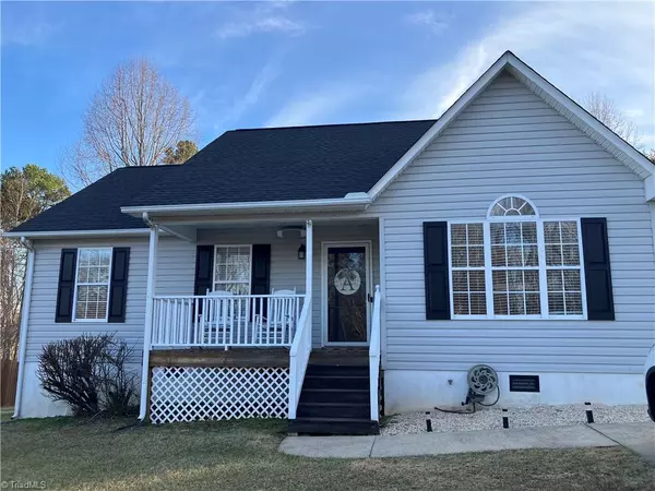 116 Whispering Pines LN, King, NC 27021