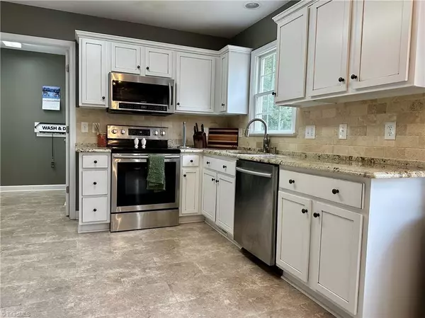 Stokesdale, NC 27357,360 Saddlebred LOOP