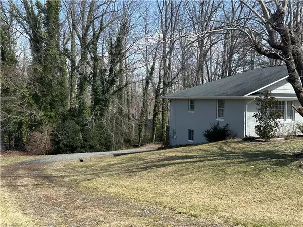 Mount Airy, NC 27030,203 Ridgeview DR