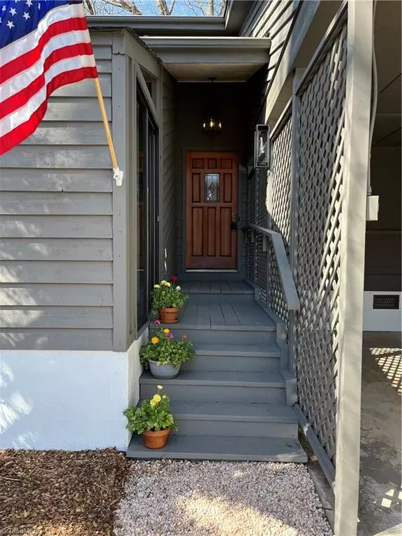 Lexington, NC 27295,17 Lantern LN