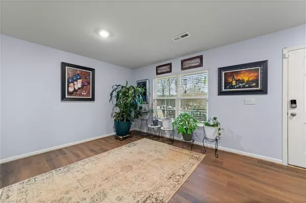 Lexington, NC 27292,836 Hickory Point DR