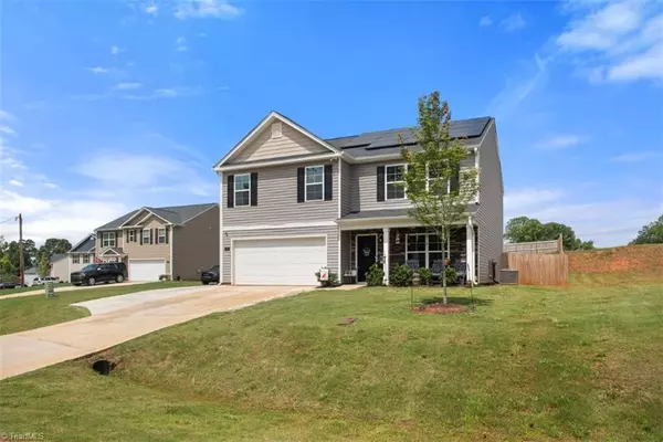 Lexington, NC 27292,836 Hickory Point DR