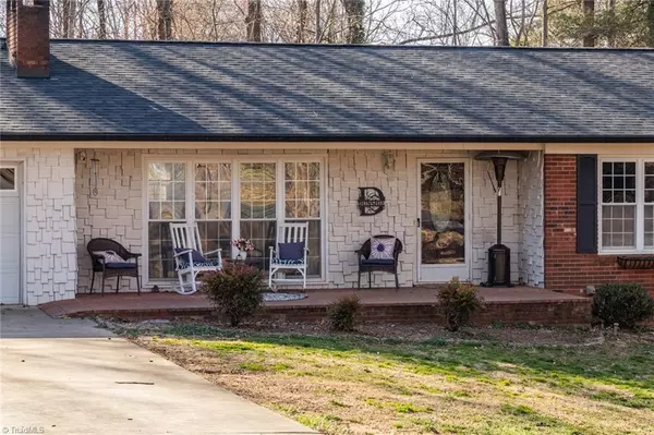 North Wilkesboro, NC 28659,336 Robinhood RD